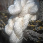 Angoros ožkų mocheriniai siūlai baltos spalvos natūrali ožkos vilna